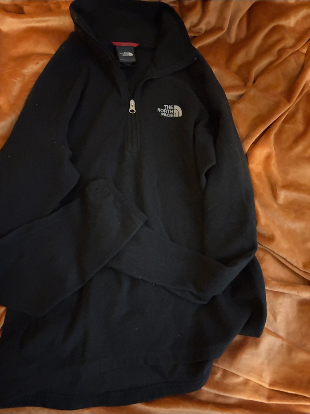 The North Face women’s  Black Quarter-Zip Fleece Pullover